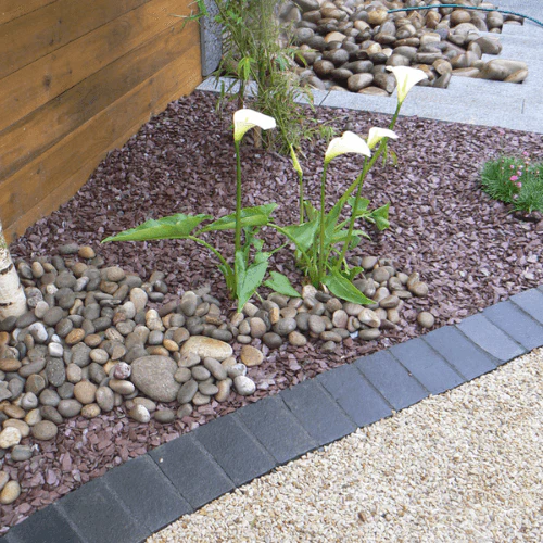 20mm Plum Slate Chippings - Image 3