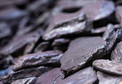 40mm Plum Slate Chippings - Image 5