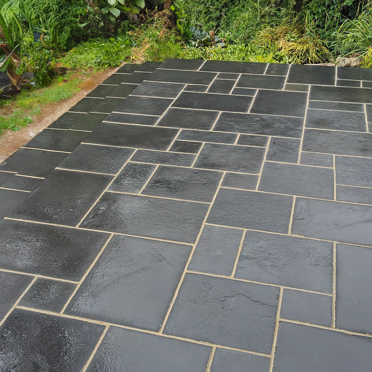 Kadappa Black Limestone Paving - Full Patio Pack (48 Slabs / 15.35m2) - Image 3